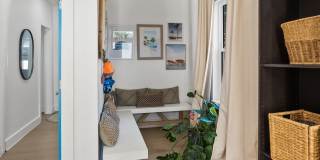 204 Sandstone St Gallery 16