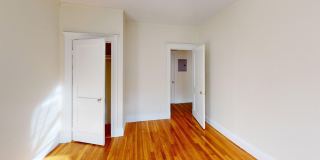 Nice 2 bed split Gallery 11