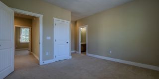 Quiet Apartment 2 Miles from Campus! Gallery 48