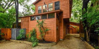 6 BEDROOM 6 BATH HOME W POOL 6 BEDROOM 6 BATH HOME W POOL Gallery 1