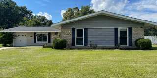 Beautiful 4 Bedroom Home Gallery 1