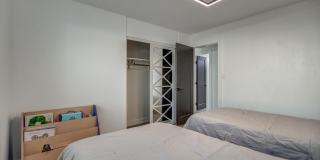 8349 E Columbus Avenue Gallery 28