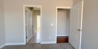 Spacious 4-Bedroom Home with Large Yard and Dual Garages in Cookeville Gallery 16