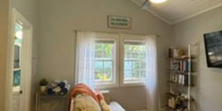Old Town Cottage Ready for Move In! Gallery 3