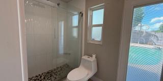 ~~~ Stunning 3-Bedroom, 2-Bath Home with 2-car garage and Private Pool. ~~~ Gallery 13