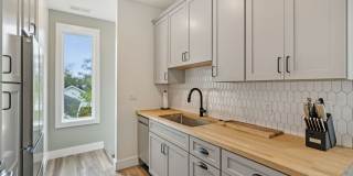 Furnished short term rental home with all utilities included Gallery 7