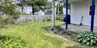 Charming Single Family Home - Hardwood Floors - Large Detached Garage - Fenced-In Backyard Gallery 13