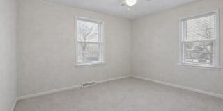 SUMMER SPECIAL! Beautiful 3 bedroom house on Bloomington's Eastside - Available Now! Gallery 12