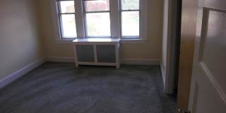 577 Green Ln Gallery 7