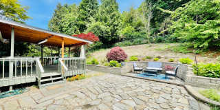 Beautifully Renovated 5 Bedroom House with Large Yard! Gallery 3