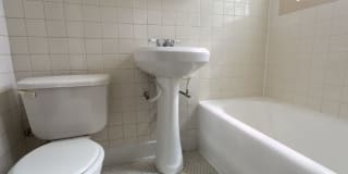 5415 S. Woodlawn Avenue Gallery 12