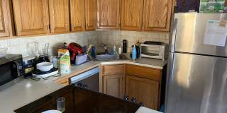 Beautiful 2 bed unit located next to Northeastern. Gallery 12