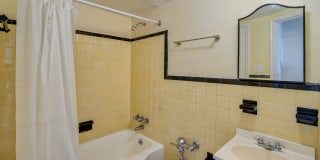 Shaker House & Shaker Town House Gallery 31