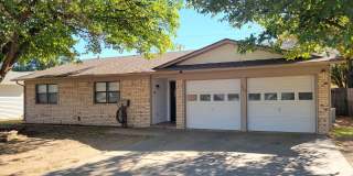 Leasing now! Cozy and comfortable 3/2/2 Brick Home Available for August Gallery 1