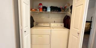 Lovely 2Bd + 2.5Ba in Beaverton!! Minutes Away From Nike! New Roof, Fence, Paint and Additional Bonus Room!! Gallery 21