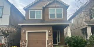 Gorgeous Single Family home in great condition with private patio - $500 Move in incentive Gallery 1