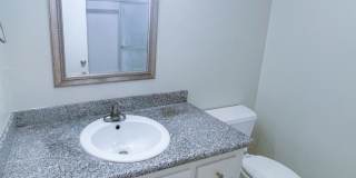 718 N Monterey St Gallery 42