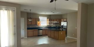 5 Bedroom, 2 1/2 Bath Available Now! Gallery 3