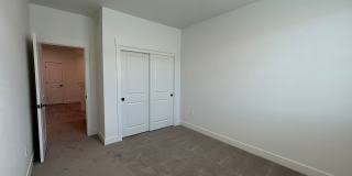 Stylish New Home Surrounded by Greenbelts and Outdoor Recreation Gallery 8