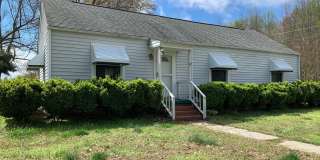 SW Large Home with some Updates, Fenced Back Yard, Large Storage Bldg, Quiet Setting, Convenient Location! Gallery 1