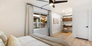 3827 E HAZELWOOD Street Gallery 25