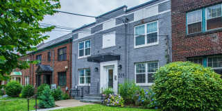 709 Jackson Street NE, Apt. 2 709 Jackson Street NE, Apt. 2 Gallery 1