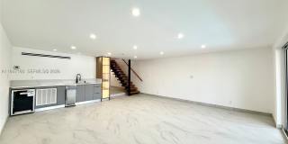 3826 NE 171st St Gallery 7