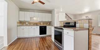 Bright and Versatile Arvada Gem with Exceptional Outdoor Space! Available Now!! Bright and Versatile Arvada Gem with Exceptional Outdoor Space! Available Now!! Gallery 8
