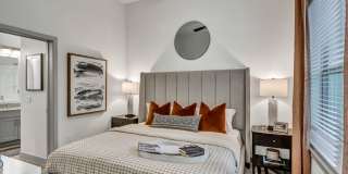 Ablon at Harbor Village Gallery 7