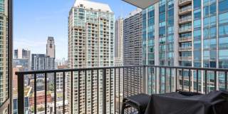 2 E Erie St Gallery 8