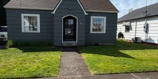 Charming 3 Bedroom with a Large Fenced Yard! Gallery 1