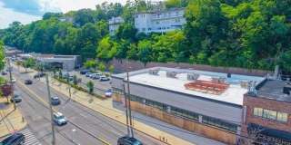1689 Richmond Road Gallery 23