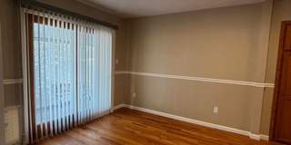 Cute 5 Bedroom 3 Bath Single Family Home Gallery 10