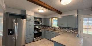 Renovated 3 bedroom, 2 bath home in College Hills AVAILABLE NOW! Gallery 3