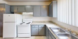 Denway Circle Apartments Denway Circle Apartments Gallery 1