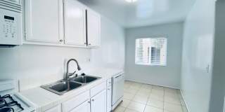5725-29 Vineland Ave. Gallery 5