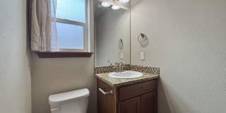 8811 North Elm Street Gallery 7