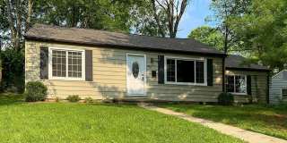 905 S Lincoln Street Gallery 1