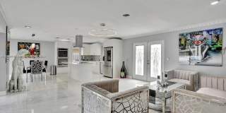 2321 SE 15th St Gallery 10