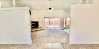 4-BR Home in Shadow Mountain @ Green Valley Gallery 7
