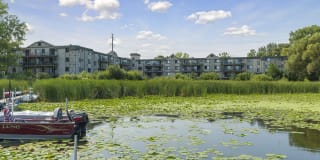 Medicine Lake Apartments Gallery 16