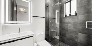 550 NW 42nd St Gallery 41