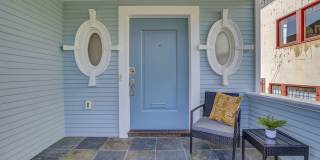 Wonderful House with Huge Deck in an Amazing Location Gallery 11