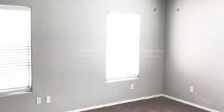 25235 W La Mont Ave Gallery 23