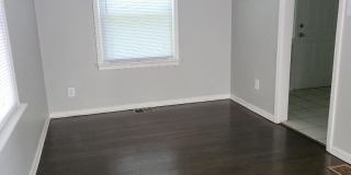 3606 E 9th Avenue Gallery 11