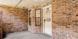 GROUND-FLOOR 2-BEDROOM ALAMO HEIGHTS CONDOMINIUM Gallery 26