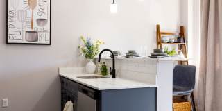 The Residence at 1555 Elm Gallery 6