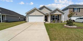 Beautiful 3 Bedroom Home in Port Wentworth with Fenced Backyard and Community Pool Gallery 1