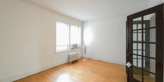 4501-09 N Greenview Gallery 9