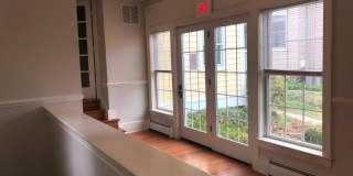 156 GREEN Street Gallery 8